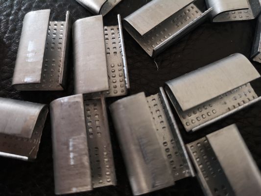 Grip Polyester PET Strapping Metal Seals Normal Or Electroplated Bề mặt 2000pcs/Case